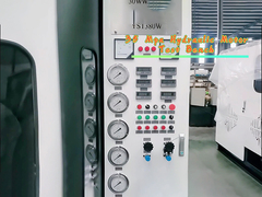 Highland merek dari stand uji hidraulik.